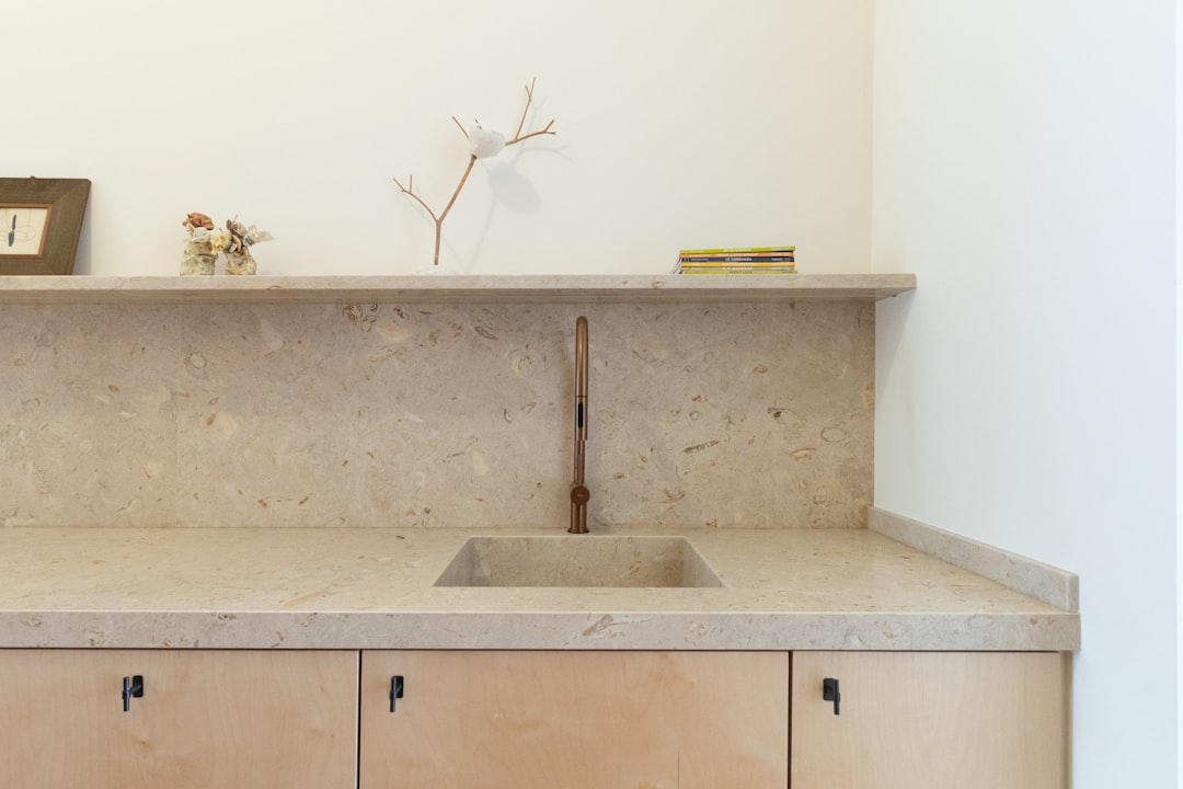Countertop installation in Lakewood, CA